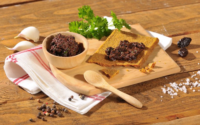 Schwarze Oliventapenade