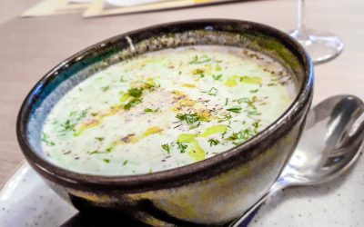 Bulgarische Tarator Joghurt Suppe mit Walnuss Grissini von Boris Lauser